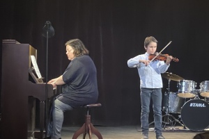 KONCERT U VALŠŮ 8.5. 17 HOD.